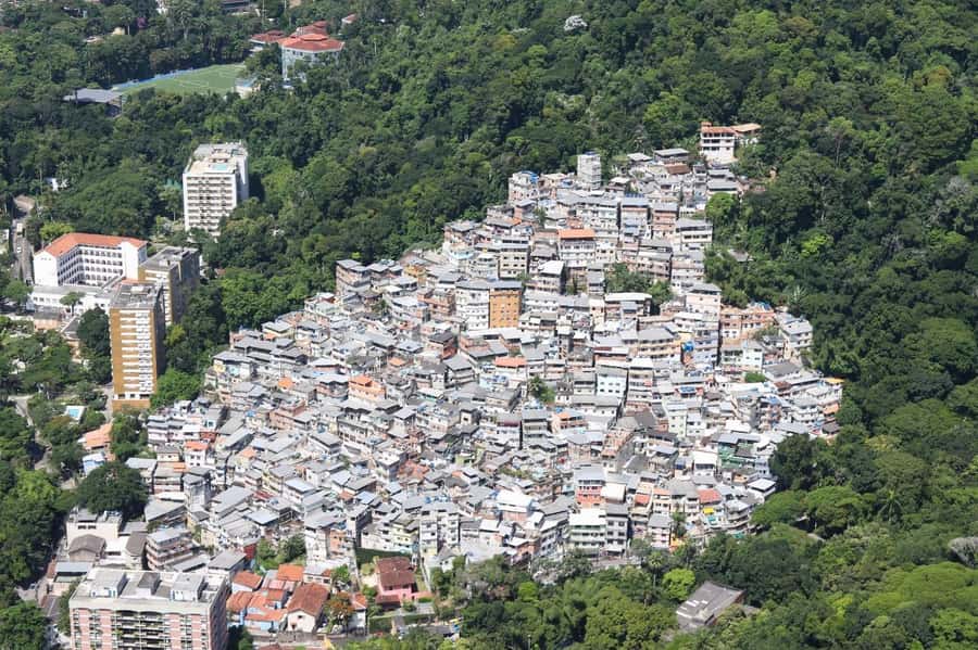 Discover Rocinha: Guided Tour of the Famous Favela - Terraces and photo moments: seeing the contrast clearly