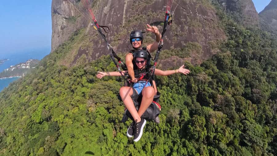 Rio de Janeiro : Paragliding Tandem Flights over Rio - Who this is best for (and who should skip it)
