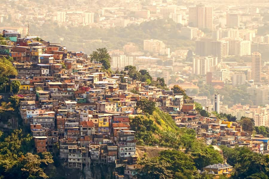 Rio de Janeiro: Rocinha Favela Walking Tour with Local Guide - Meeting Point and Van Ride: How the Tour Starts