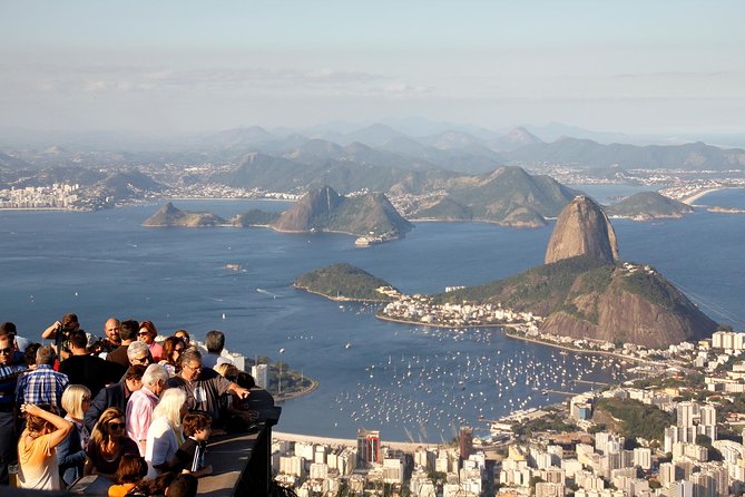 Skip the Line to Christ Redeemer, Sugar Loaf and Barbecue Lunch - Afternoon tempo: Maracanã outside, then Cosme Velho to Corcovado